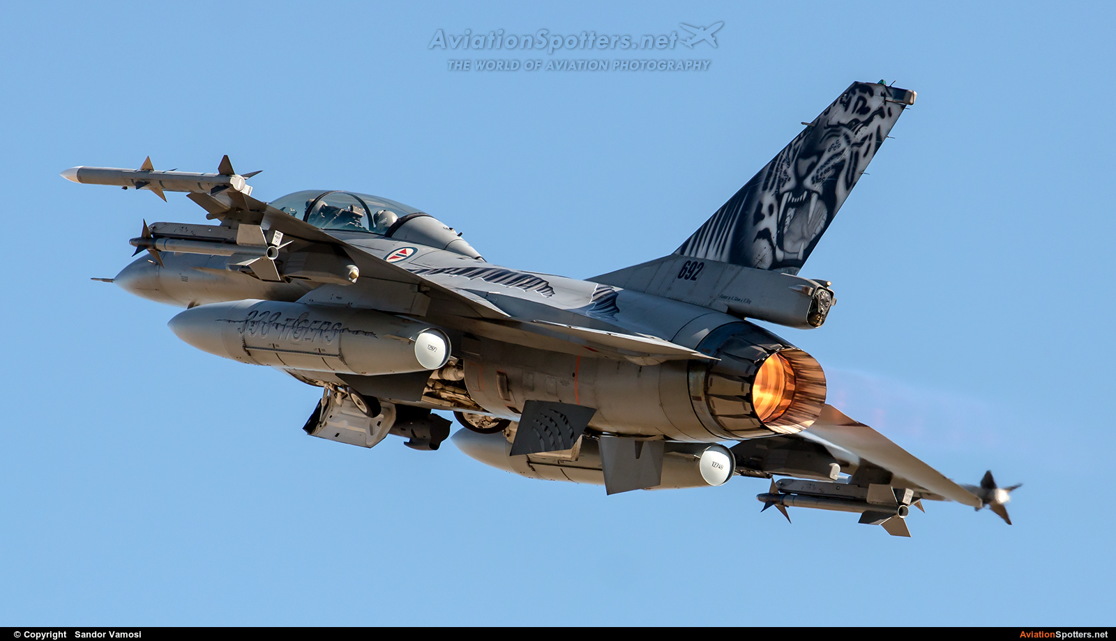 Norway - Air Force  -  F-16BM Fighting Falcon  (692) By Sandor Vamosi (ALEX67)