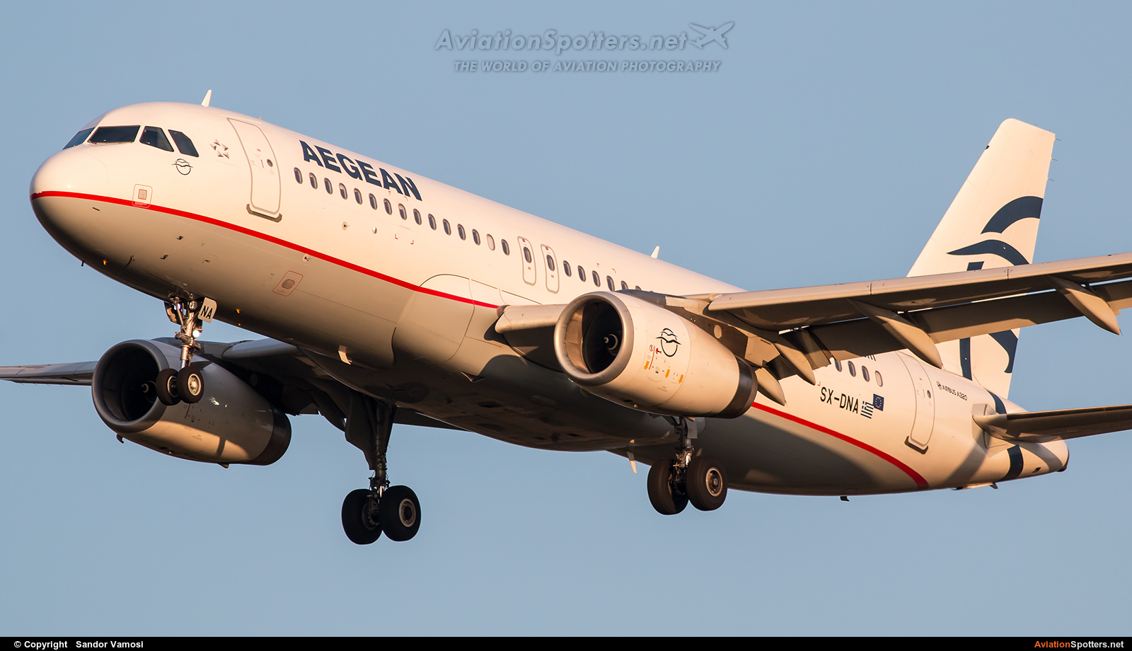 Aegean Airlines  -  A320  (SX-DNA) By Sandor Vamosi (ALEX67)