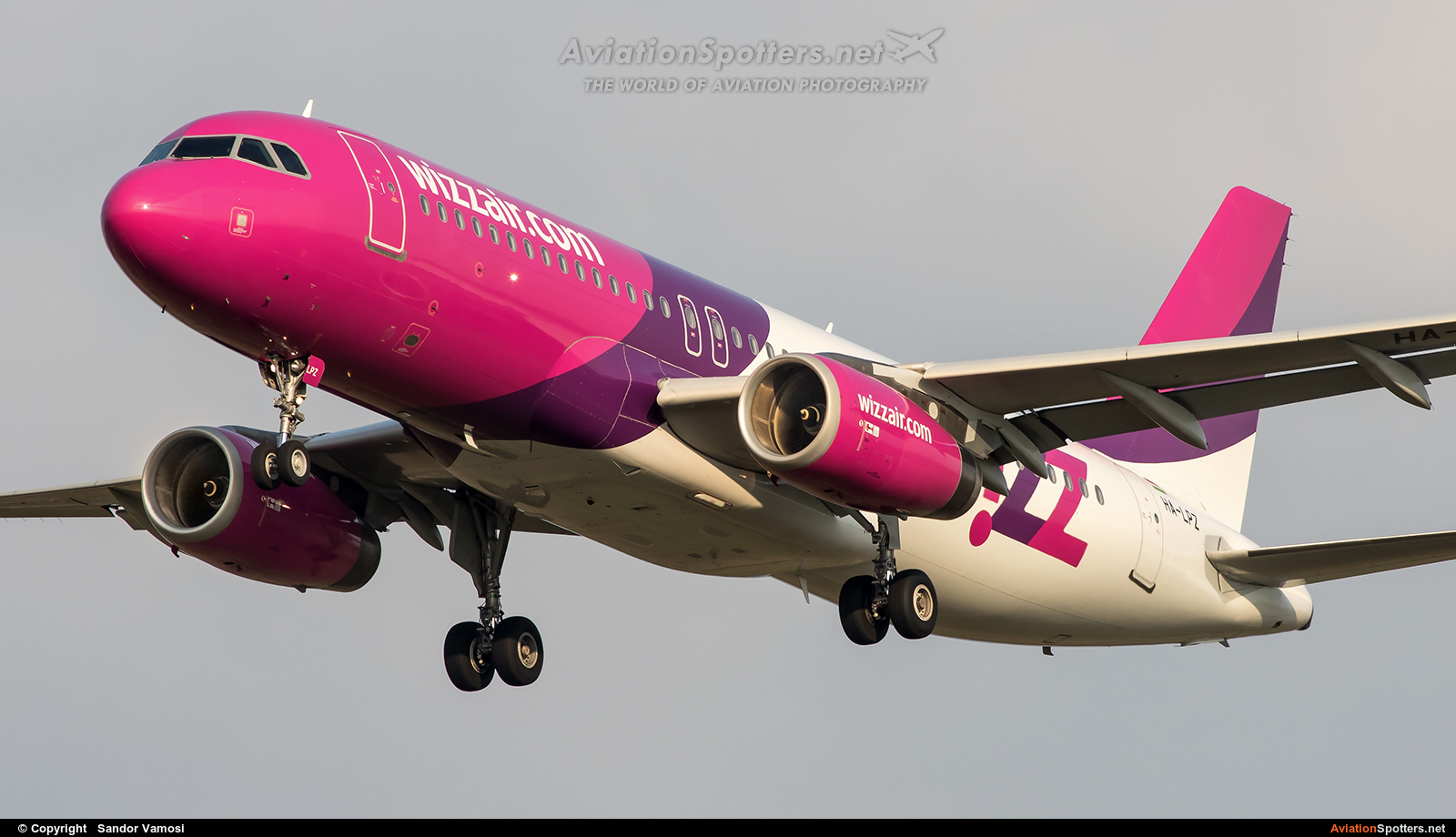 Wizz Air  -  A320  (HA-LPZ) By Sandor Vamosi (ALEX67)