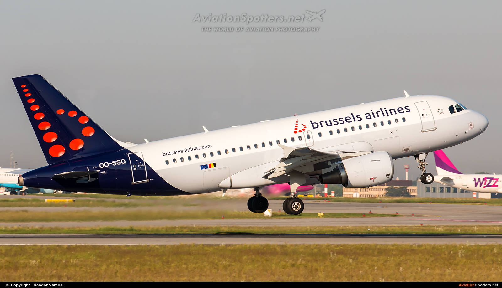Brussels Airlines  -  A319  (OO-SSQ) By Sandor Vamosi (ALEX67)