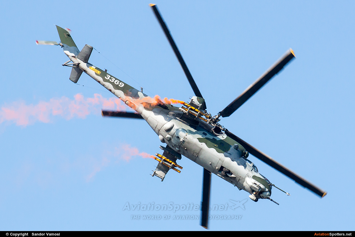 Czech - Air Force  -  Mi-24V  (3369) By Sandor Vamosi (ALEX67)