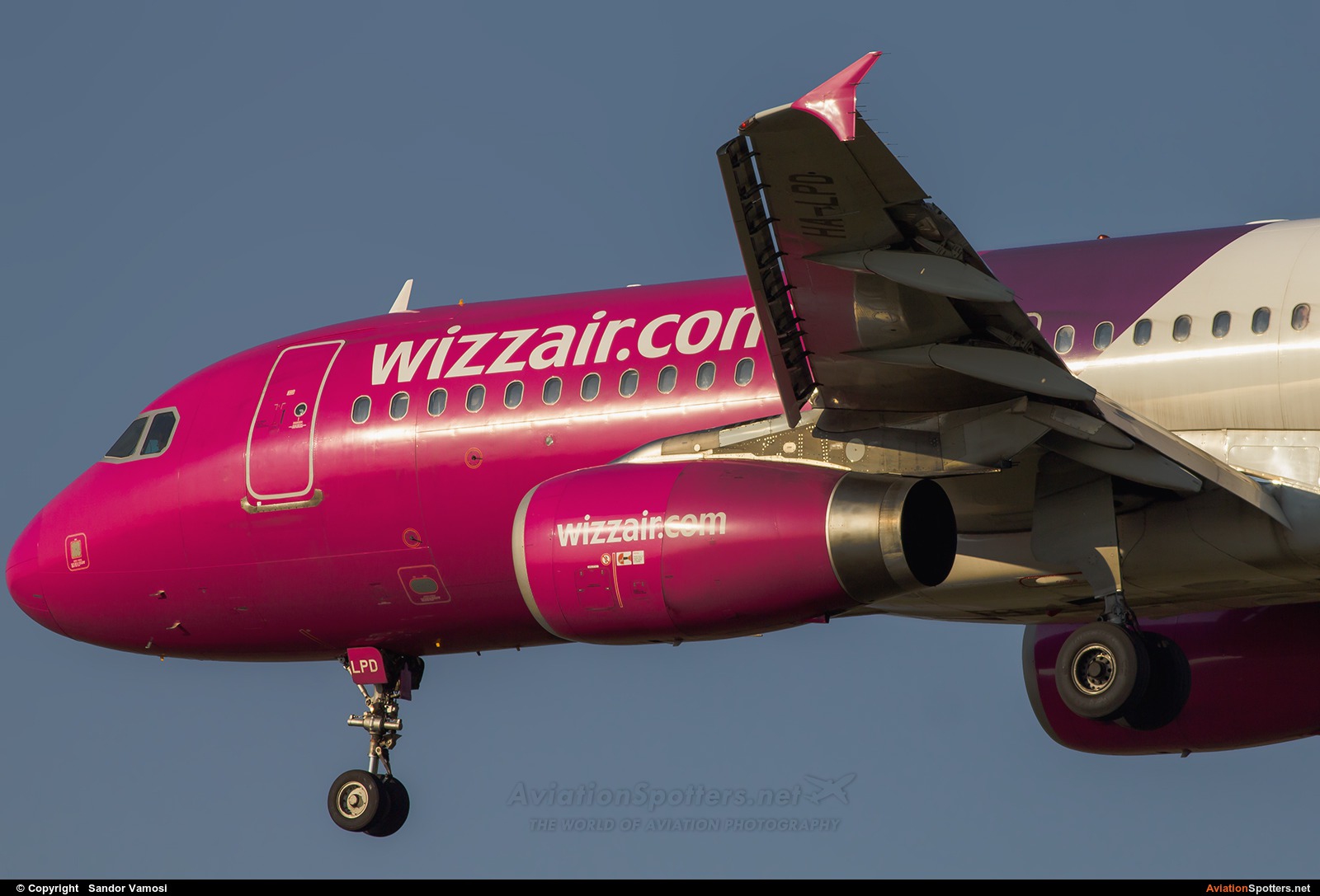 Wizz Air  -  A320  (HA-LPD) By Sandor Vamosi (ALEX67)