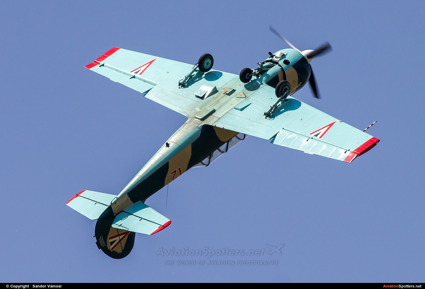 Hungary - Air Force  -  Yak-52  (12) By Sandor Vamosi (ALEX67)