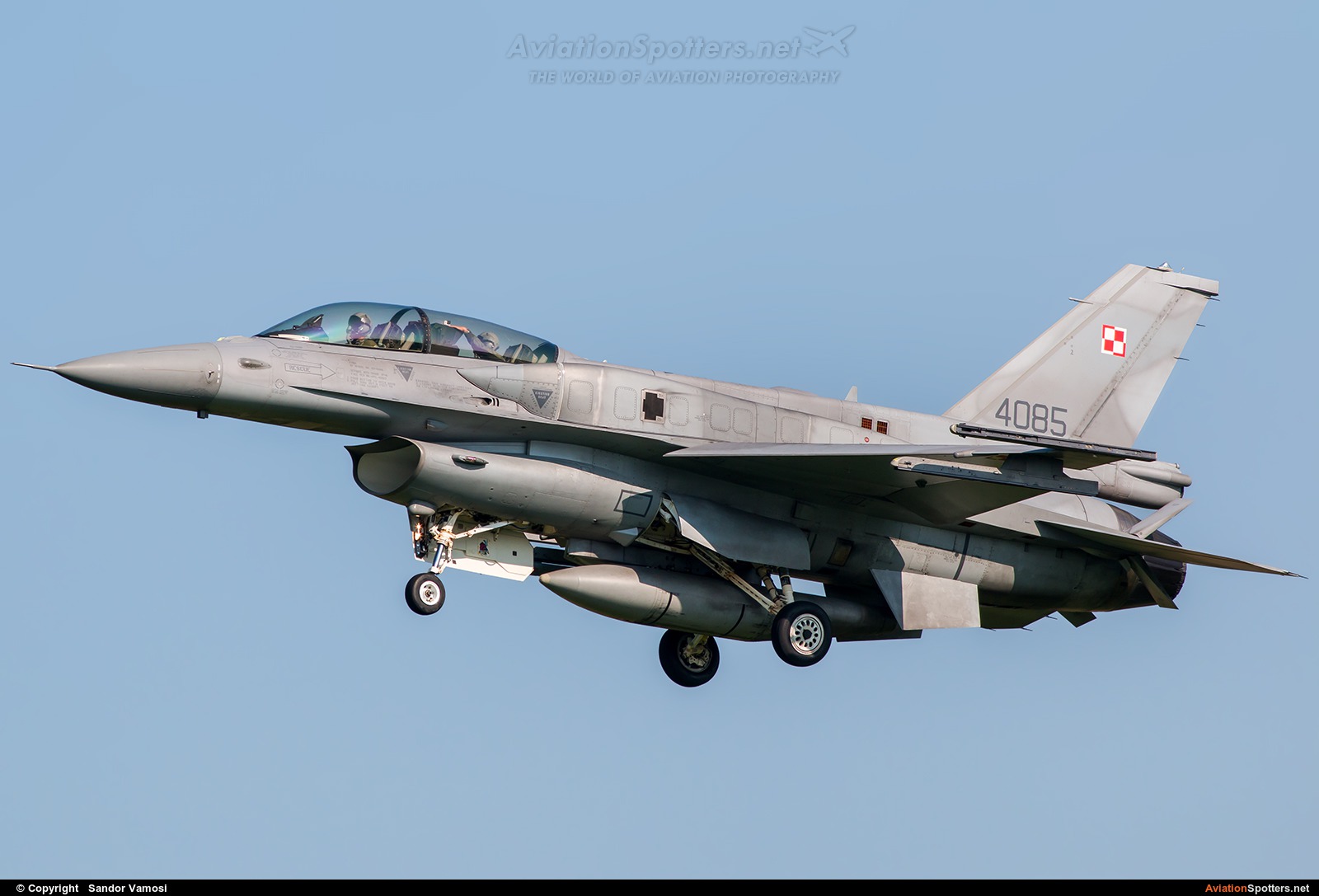 Poland - Air Force  -  F-16D Jastrząb  (4085) By Sandor Vamosi (ALEX67)