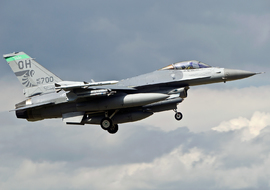 General Dynamics - F-16C Fighting Falcon (90-0700) - fallto78