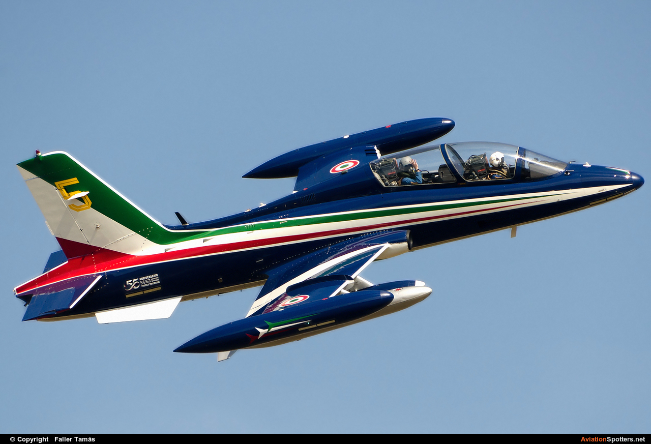 Italy - Air Force : Frecce Tricolori  -  MB-339-A-PAN  (MM54518) By Faller Tamás (fallto78)