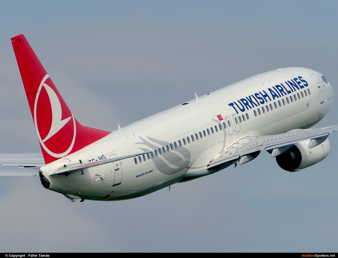 Turkish Airlines  -  737-800  (TC-JHS) By Faller Tamás (fallto78)