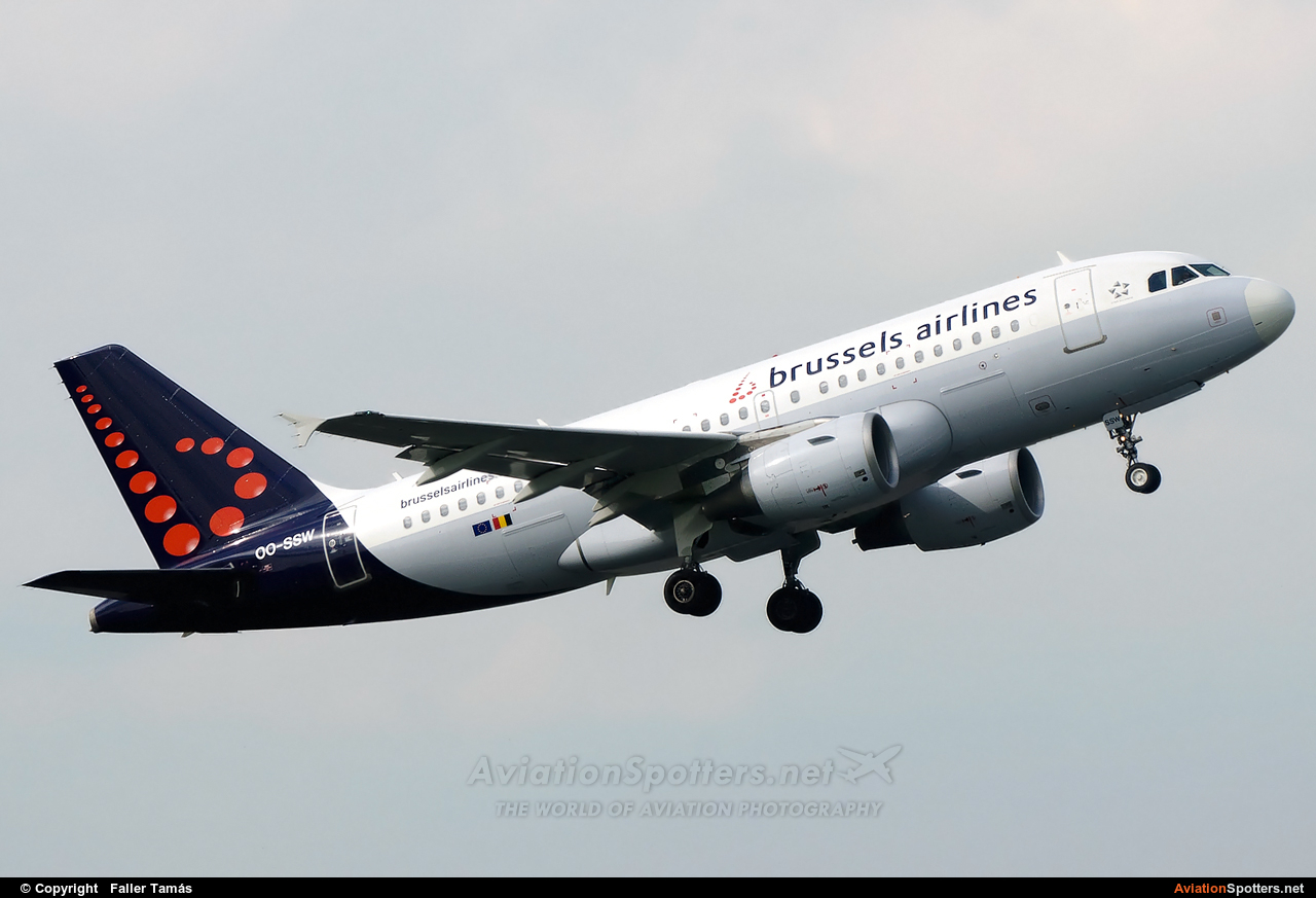 Brussels Airlines  -  A319  (OO-SSW) By Faller Tamás (fallto78)