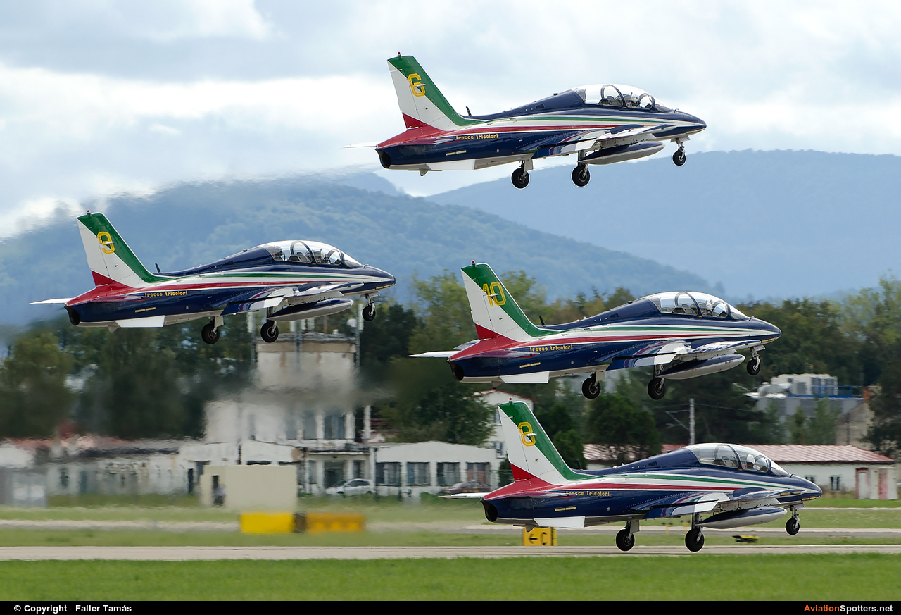 Italy - Air Force : Frecce Tricolori  -  MB-339-A-PAN  (MM54510) By Faller Tamás (fallto78)