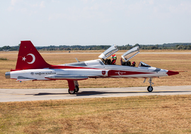 Canadair - NF-5B (71-3020) - Judit