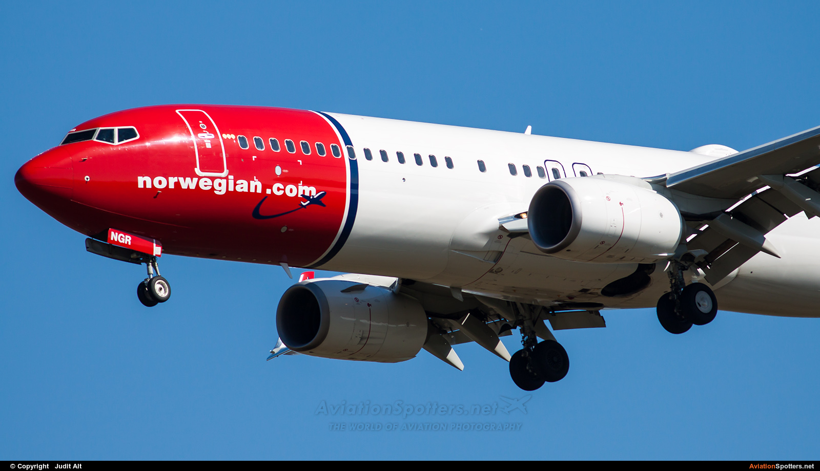 Norwegian Air Shuttle  -  737-800  (LN-NGS) By Judit Alt (Judit)