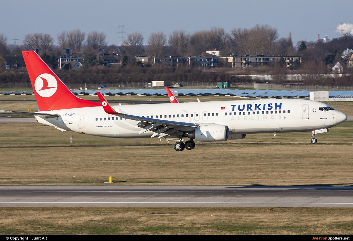 Turkish Airlines  -  737-800  (TC-JHF) By Judit Alt (Judit)