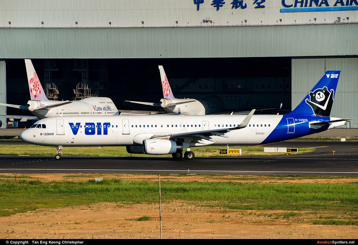 V Air  -  A321-231  (B-22608) By Tan Eng Keong Christopher (Christopher Tan Eng Keong)
