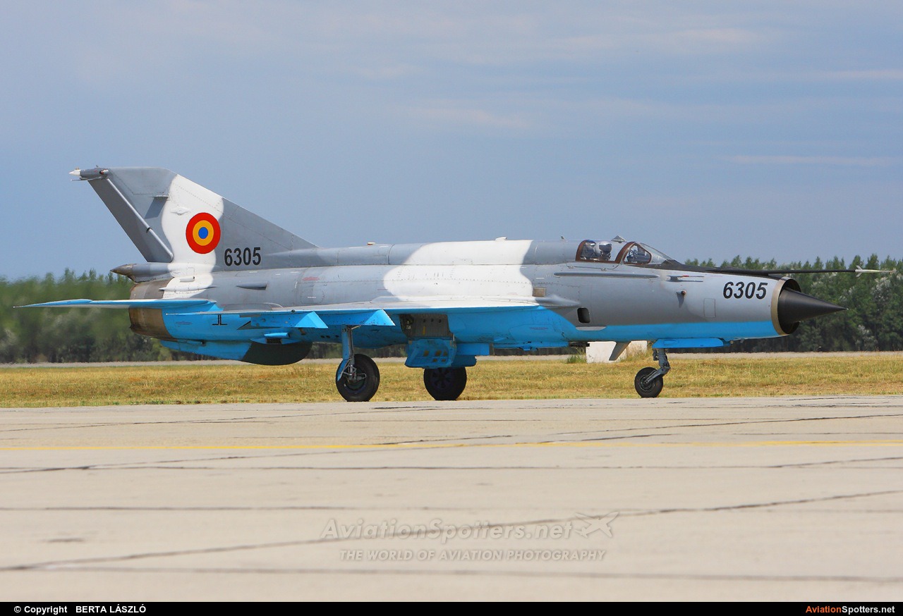 Romania - Air Force  -  MiG-21 LanceR C  (6305) By BERTA LÁSZLÓ (BERTAL)