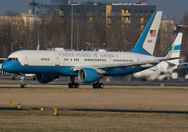 Boeing - C-32A (99-0004) - PEPE74