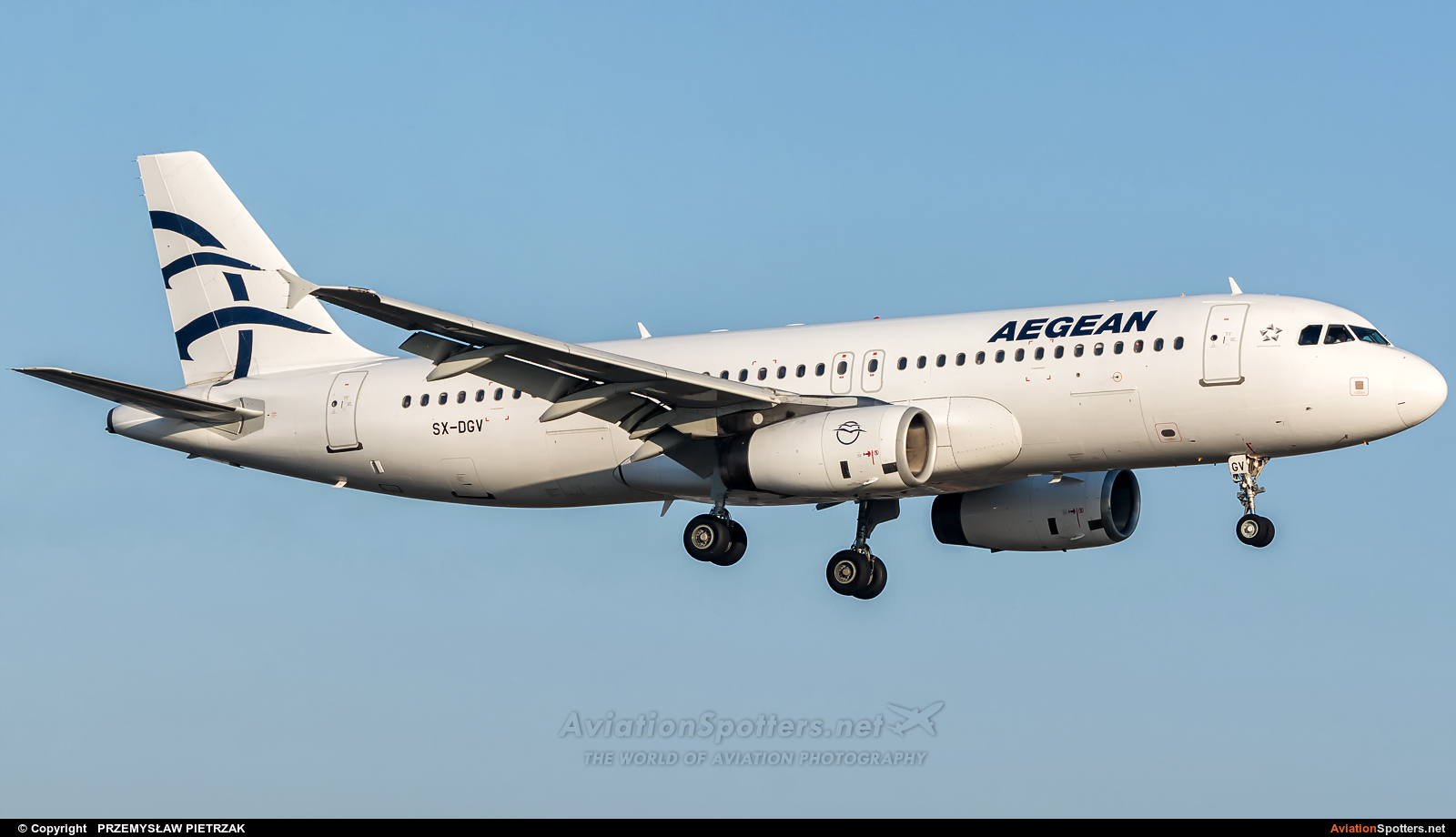 Aegean Airlines  -  A320-232  (SX-DGV) By PRZEMYSŁAW PIETRZAK (PEPE74)