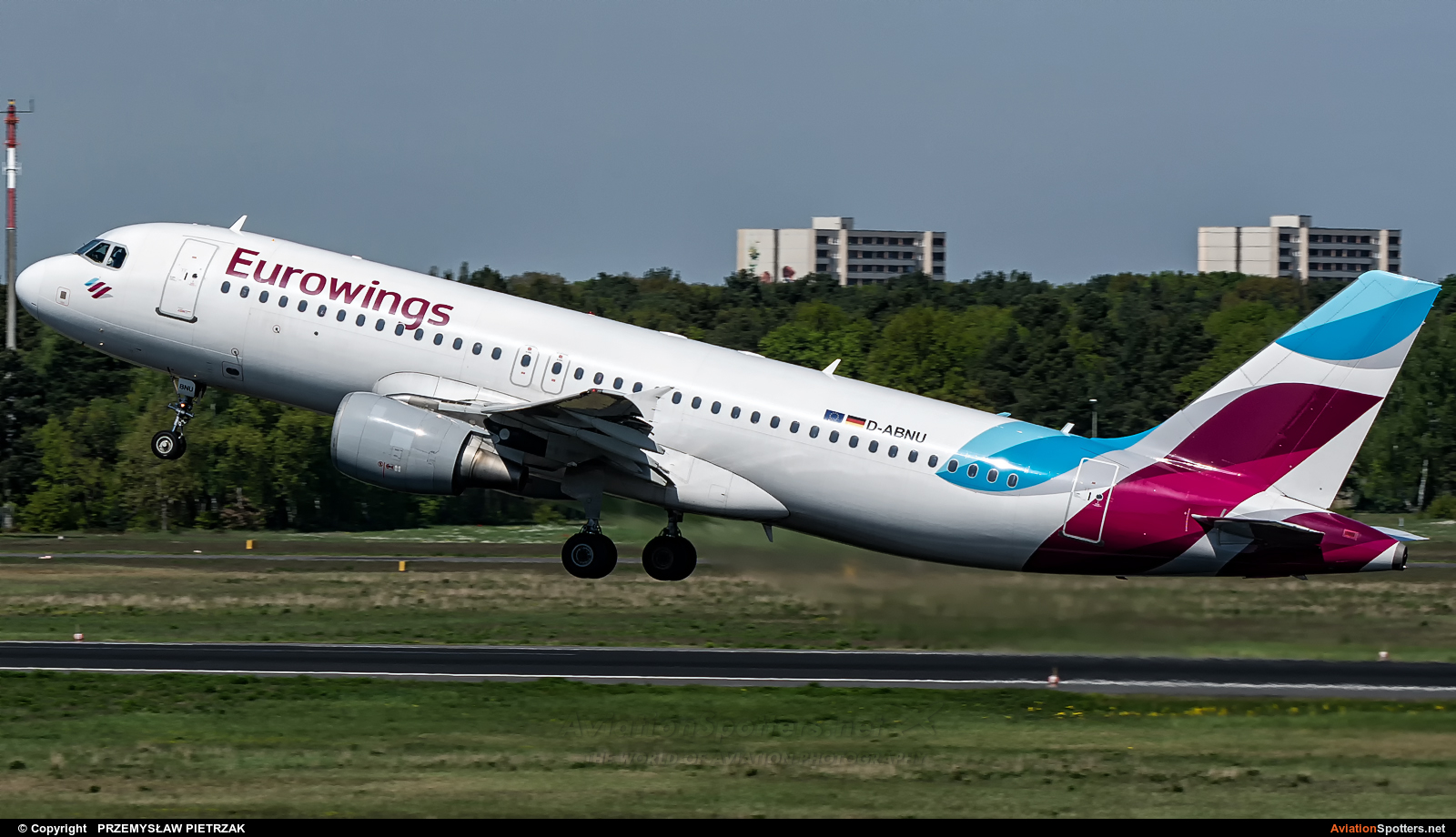 Eurowings  -  A320-214  (D-ABNU) By PRZEMYSŁAW PIETRZAK (PEPE74)