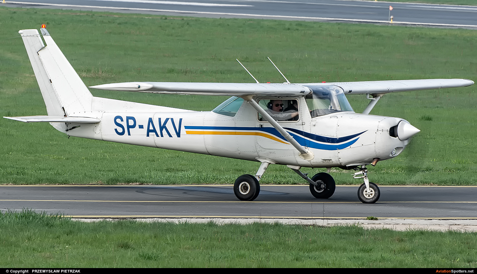 Aeroklub Łódzki  -  152  (SP-AKV) By PRZEMYSŁAW PIETRZAK (PEPE74)