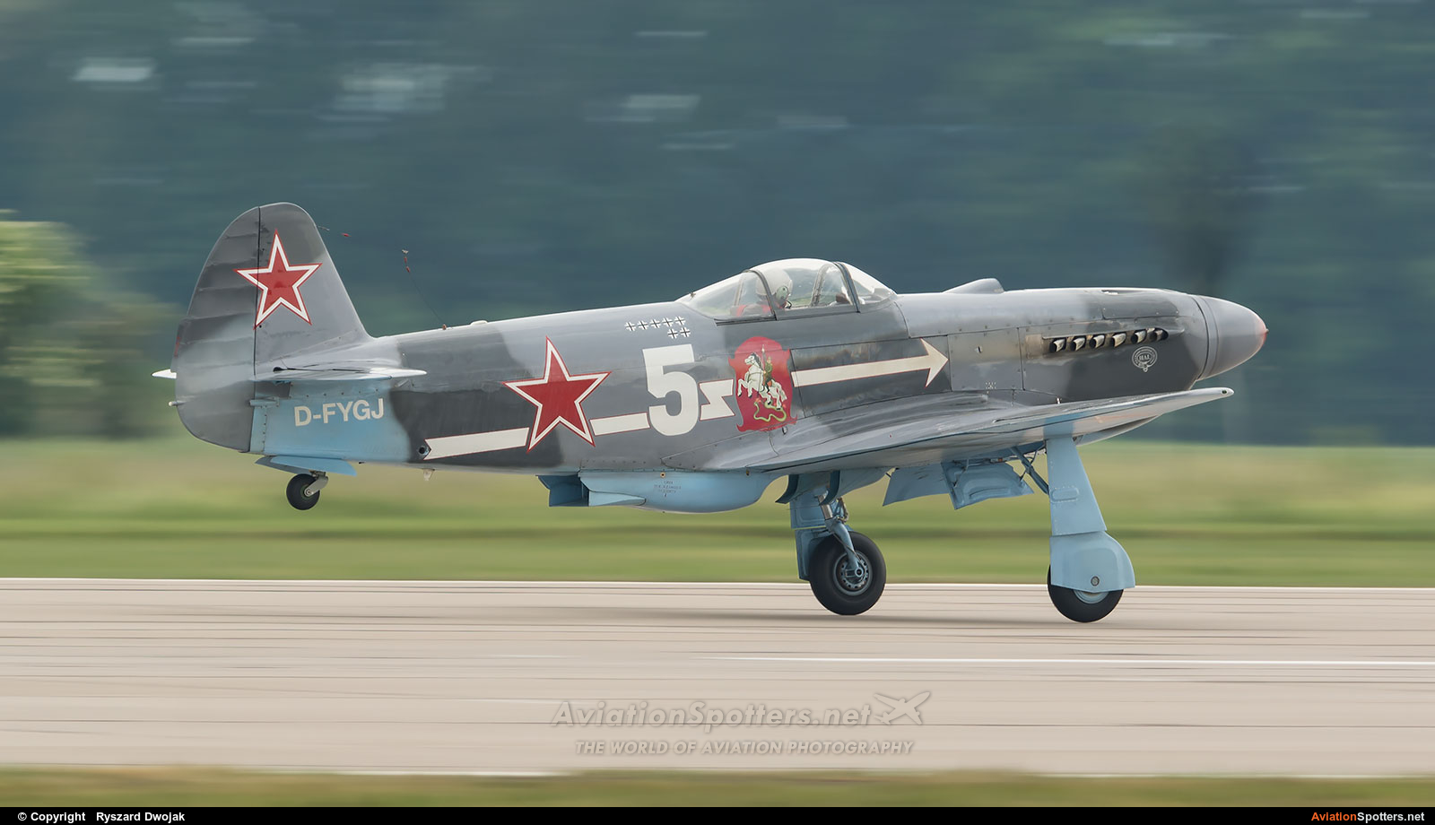 Private  -  Yak-3U  (D-FYGJ) By Ryszard Dwojak (ryś)