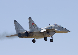 Mikoyan-Gurevich - MiG-29UBS (1303) - gut zoltan