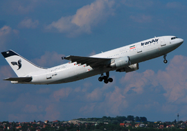 Airbus - A300 (EP-IBD) - operator