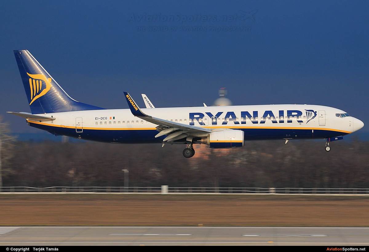 Ryanair  -  737-800  (EI-DCG) By Terjék Tamás (operator)