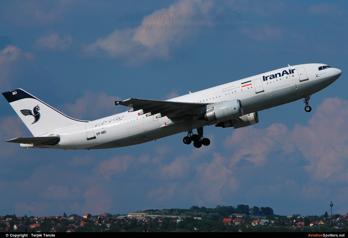 Iran Air  -  A300  (EP-IBD) By Terjék Tamás (operator)