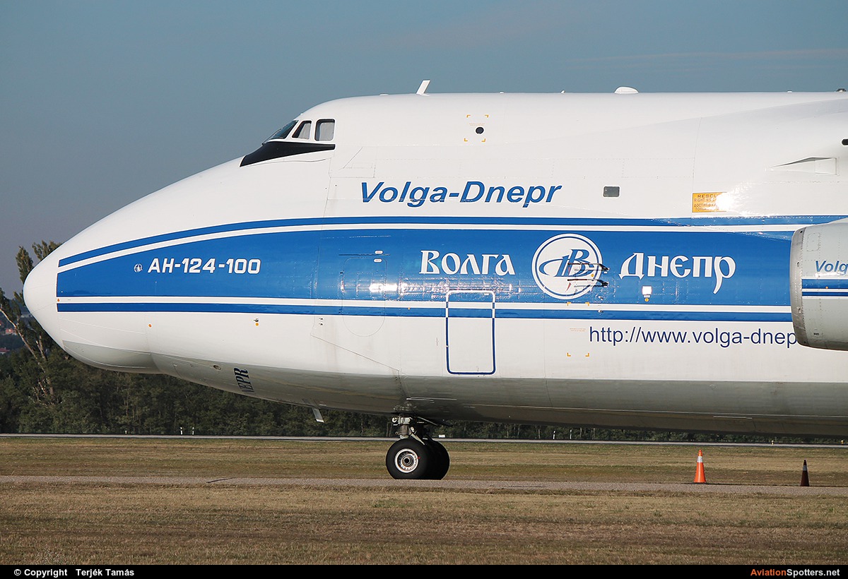 Volga-Dnepr Airlines  -  An-124  (RA-82045) By Terjék Tamás (operator)