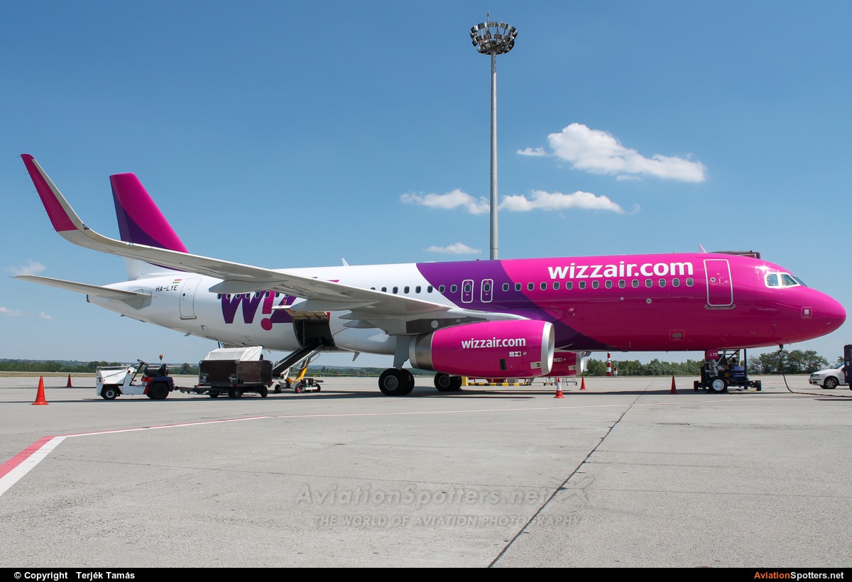 Wizz Air  -  A320-232  (HA-LYE) By Terjék Tamás (operator)