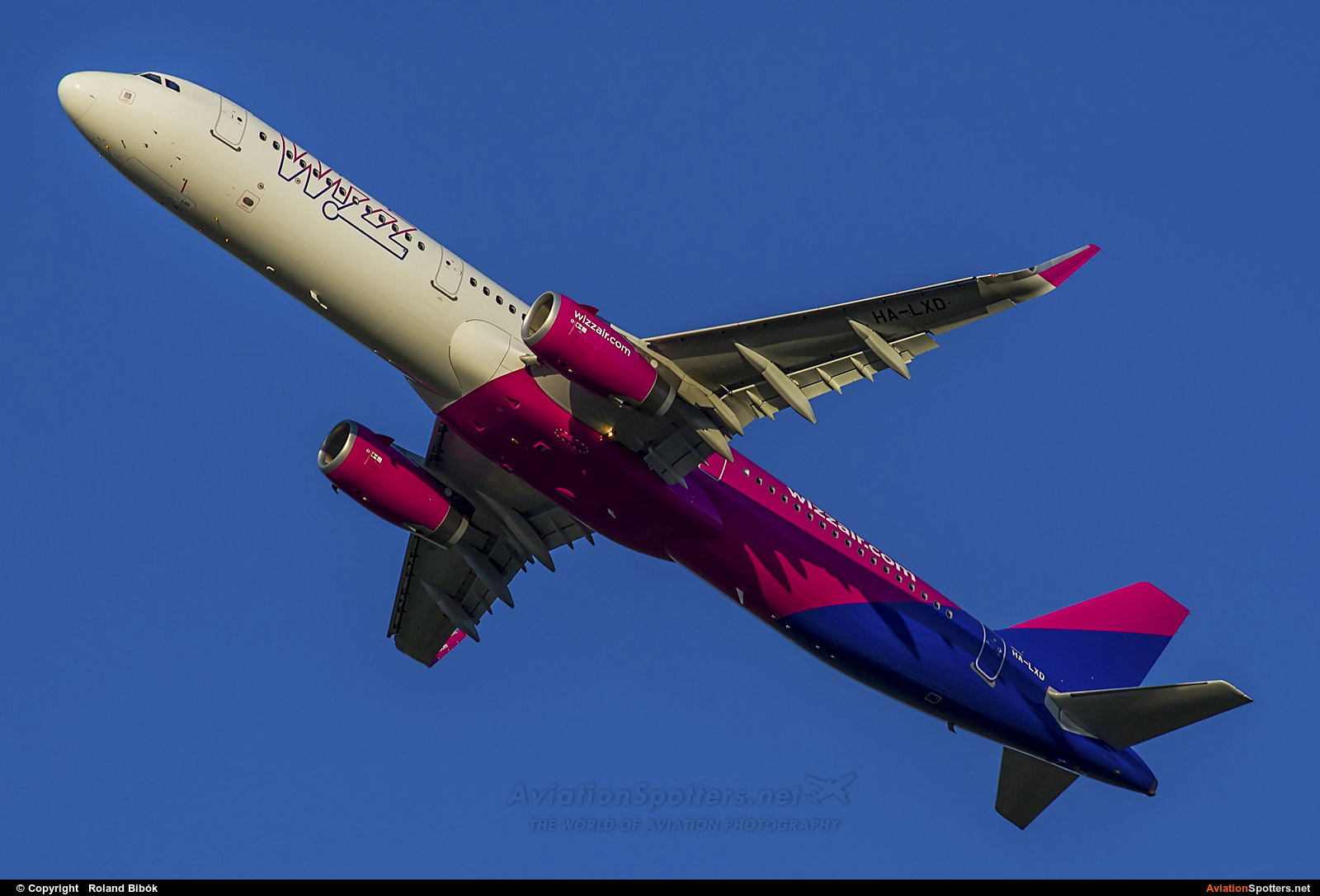 Wizz Air  -  A321-231  (HA-LXD) By Roland Bibók (Roland Bibok)