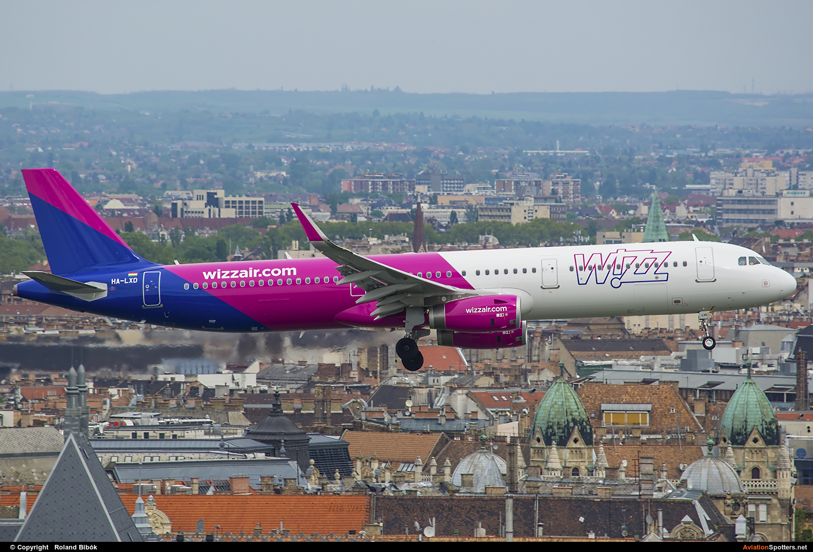 Wizz Air  -  A321-231  (HA-LXD) By Roland Bibók (Roland Bibok)