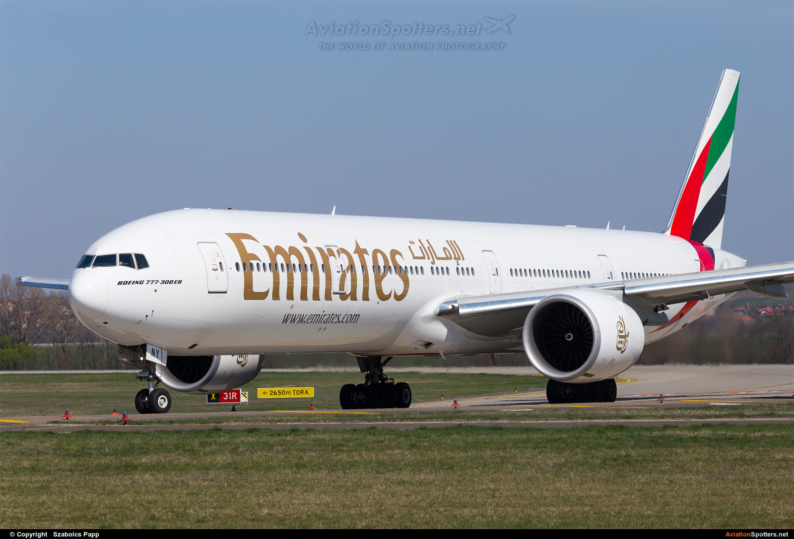 Emirates Airlines  -  777-300ER  (A6-ENY) By Szabolcs Papp (mr.szabi)