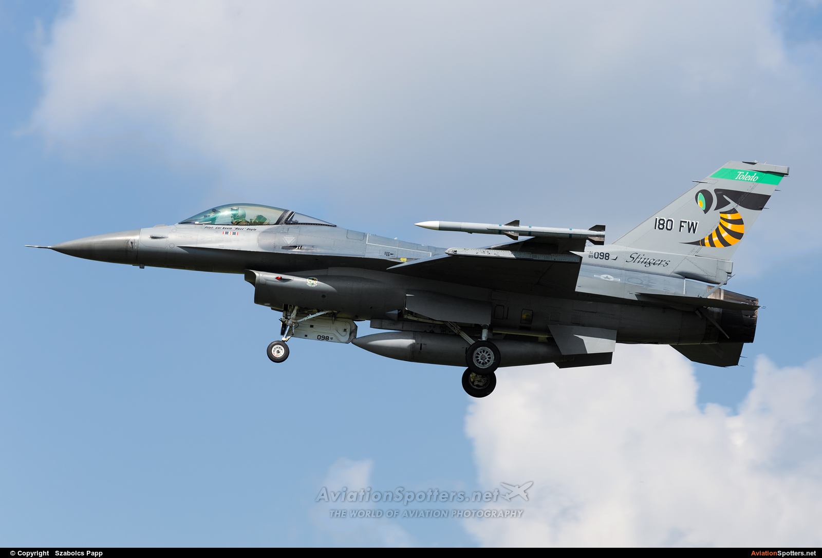 USA - Air Force  -  F-16C Fighting Falcon  (89-2098) By Szabolcs Papp (mr.szabi)