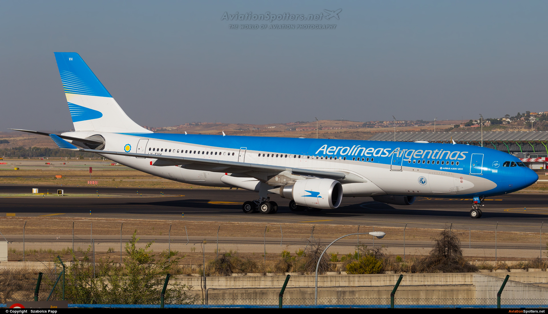 Aerolineas Argentinas  -  A330-200  (LV-FVH) By Szabolcs Papp (mr.szabi)