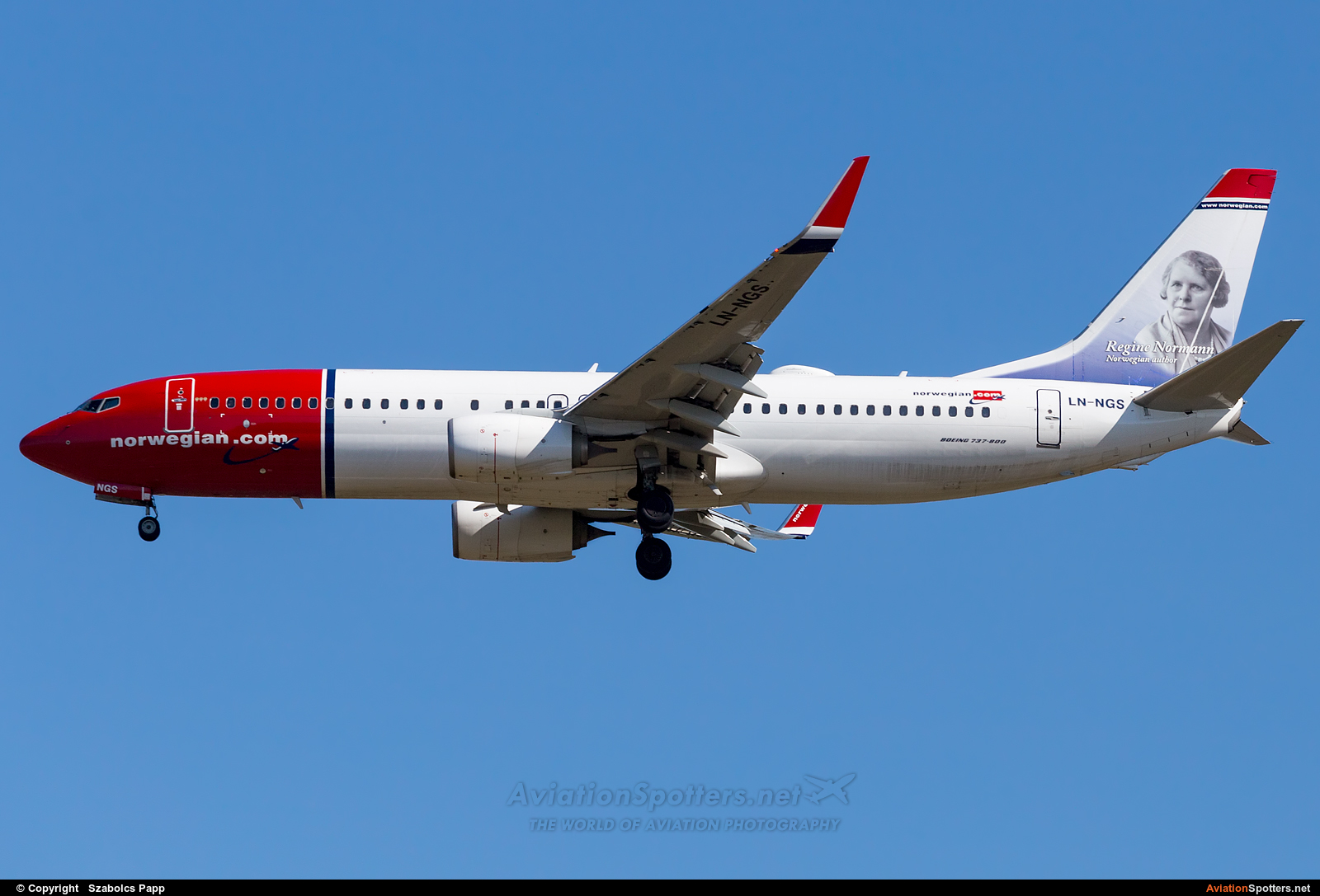 Norwegian Air Shuttle  -  737-800  (LN-NGS) By Szabolcs Papp (mr.szabi)