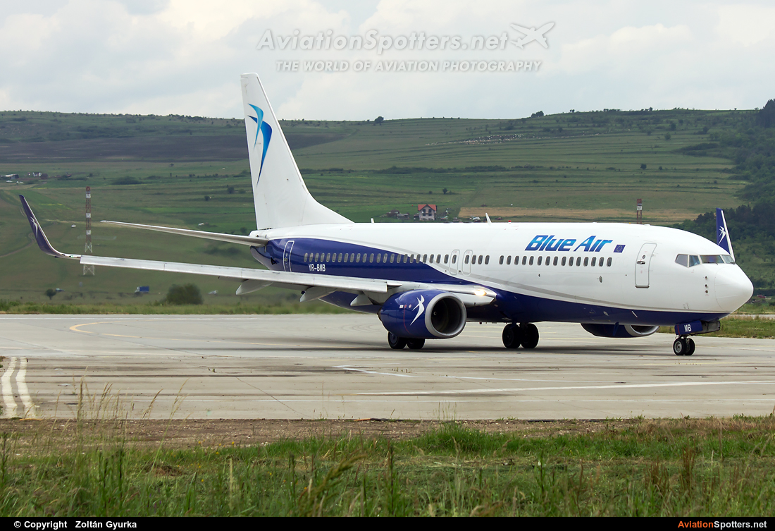 Blue Air  -  737-800  (YR-BMB) By Zoltán Gyurka (Zoltan97)