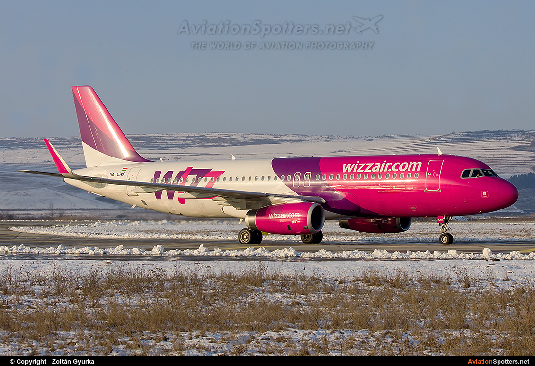 Wizz Air  -  A320-232  (HA-LWR) By Zoltán Gyurka (Zoltan97)
