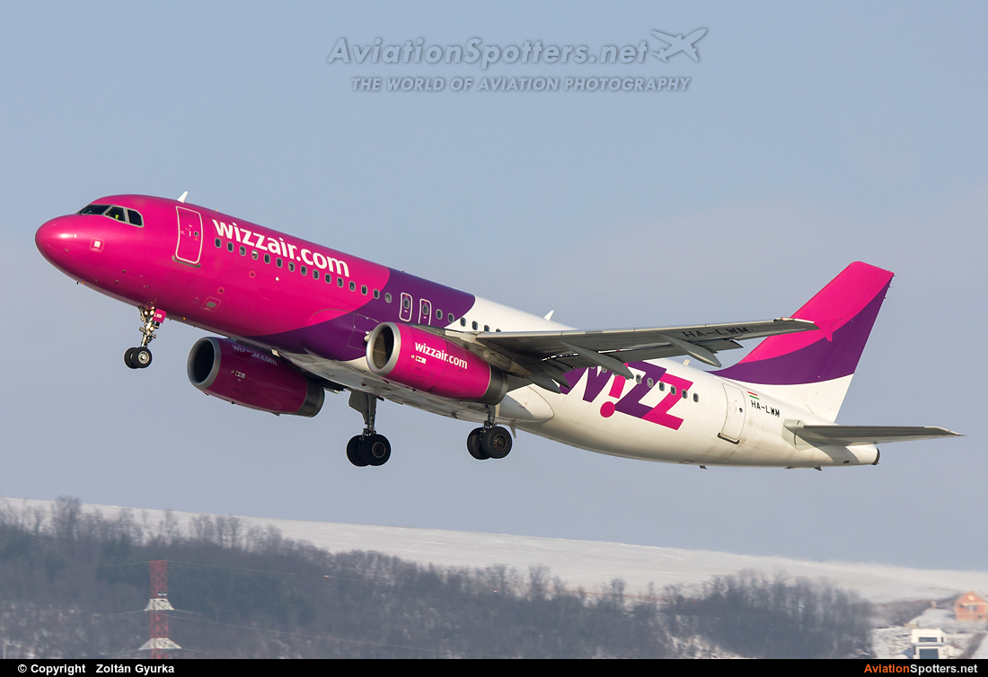 Wizz Air  -  A320  (HA-LWM) By Zoltán Gyurka (Zoltan97)