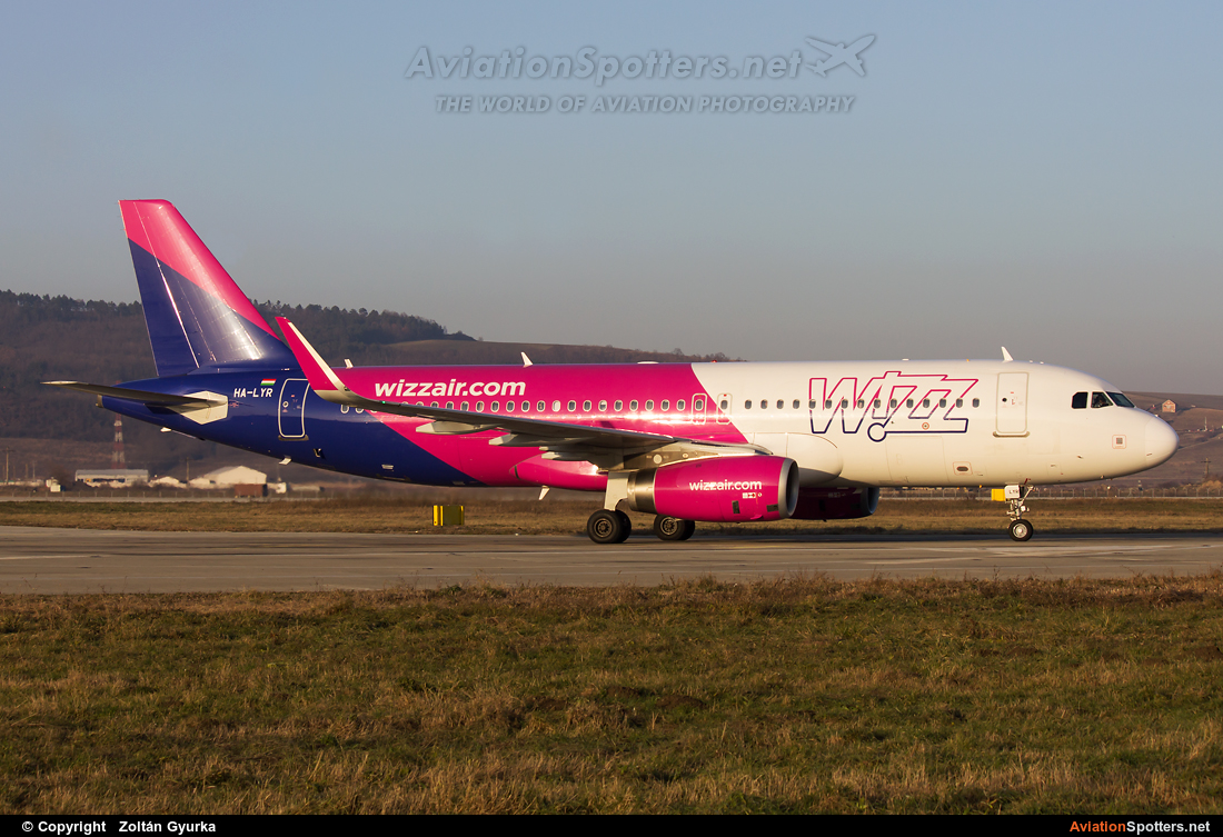 Wizz Air  -  A320  (HA-LYR) By Zoltán Gyurka (Zoltan97)