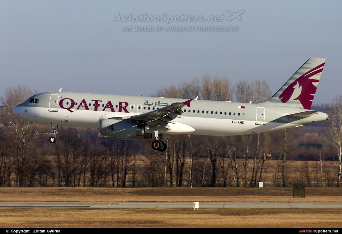 Qatar Airways  -  A320-232  (A7-AHE) By Zoltán Gyurka (Zoltan97)