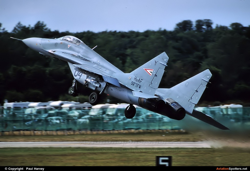 Hungary - Air Force  -  MiG-29B  (04) By Paul Harvey (Paultojo)