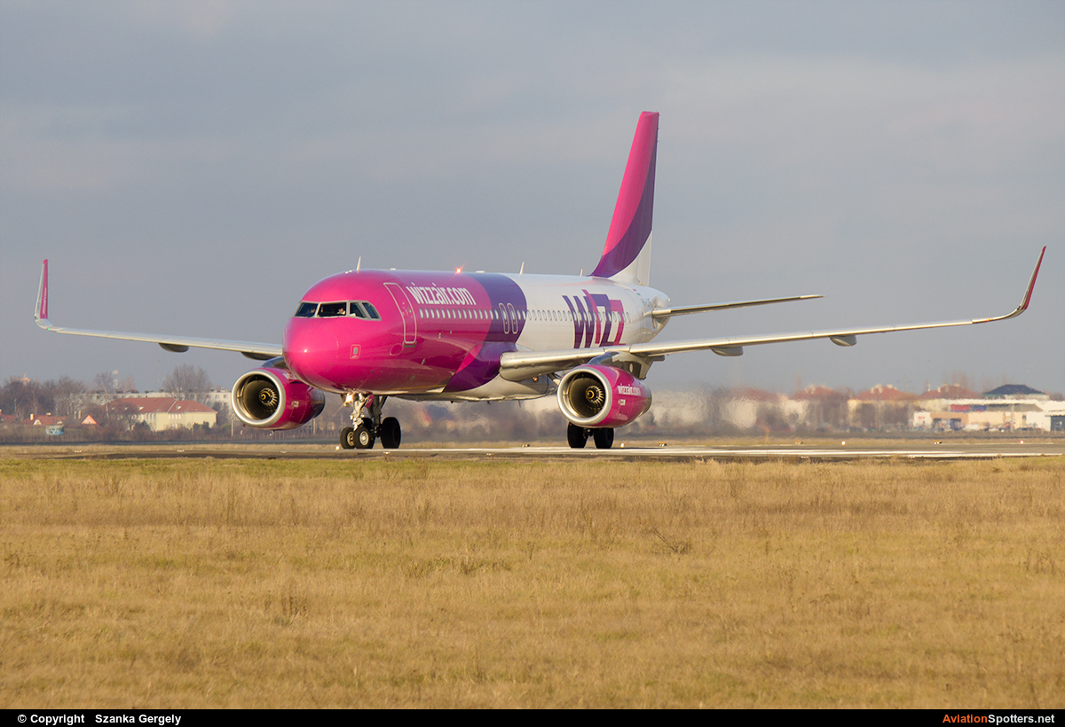Wizz Air  -  A320-232  (HA-LYF) By Szanka Gergely (TaxisGeri)