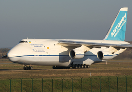 Antonov - An-124 (UR-82007) - sas1965