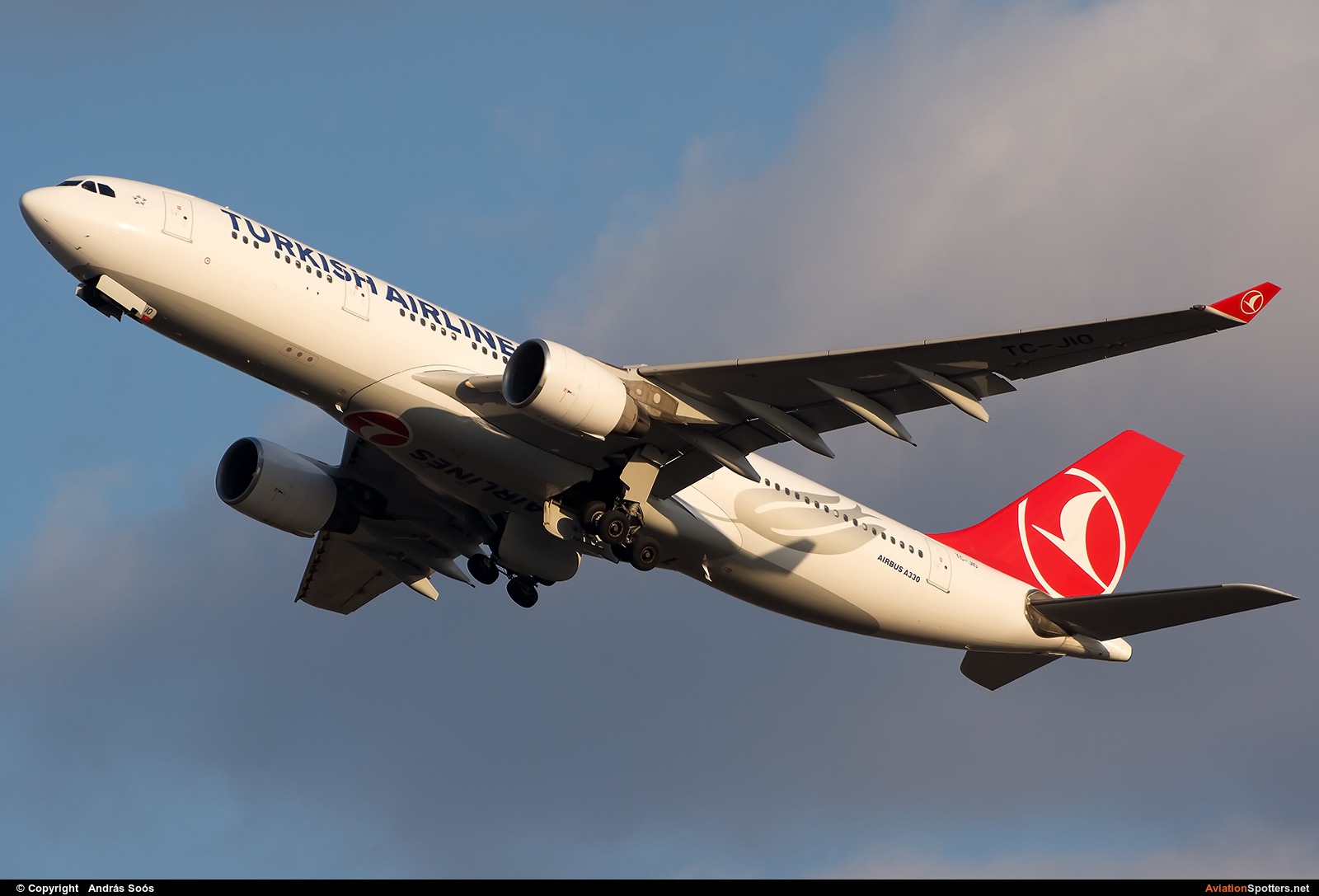 Turkish Airlines  -  A330-200  (TC-JIO) By András Soós (sas1965)