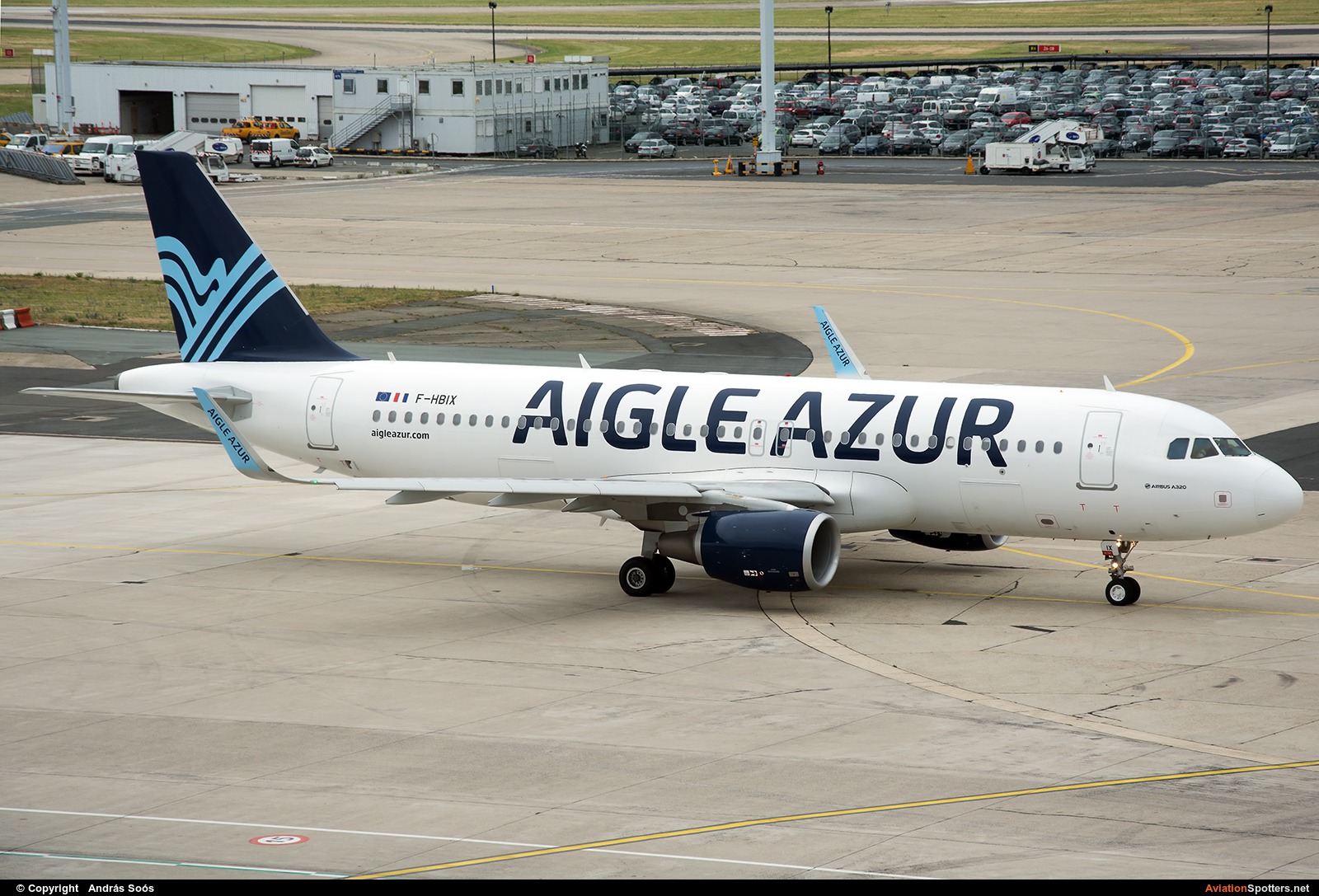 Aigle Azur  -  A320-214  (F-HBIX) By András Soós (sas1965)
