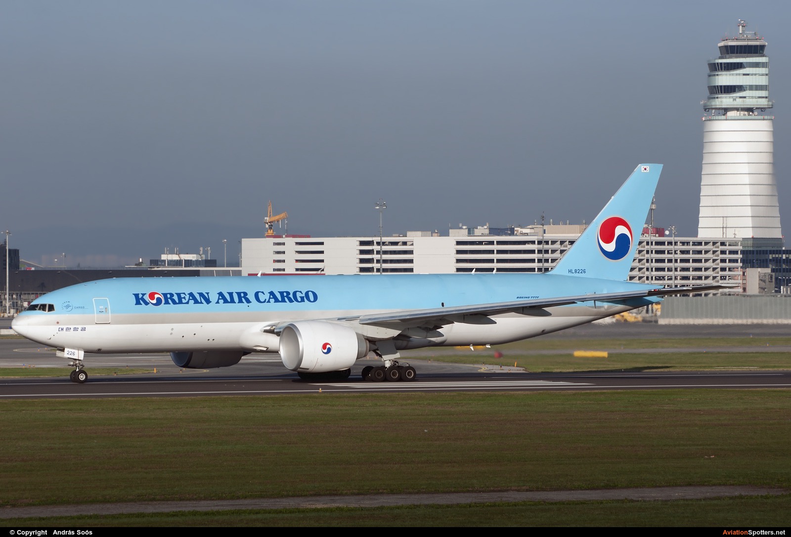 Korean Air Cargo  -  777-300  (HL8226) By András Soós (sas1965)