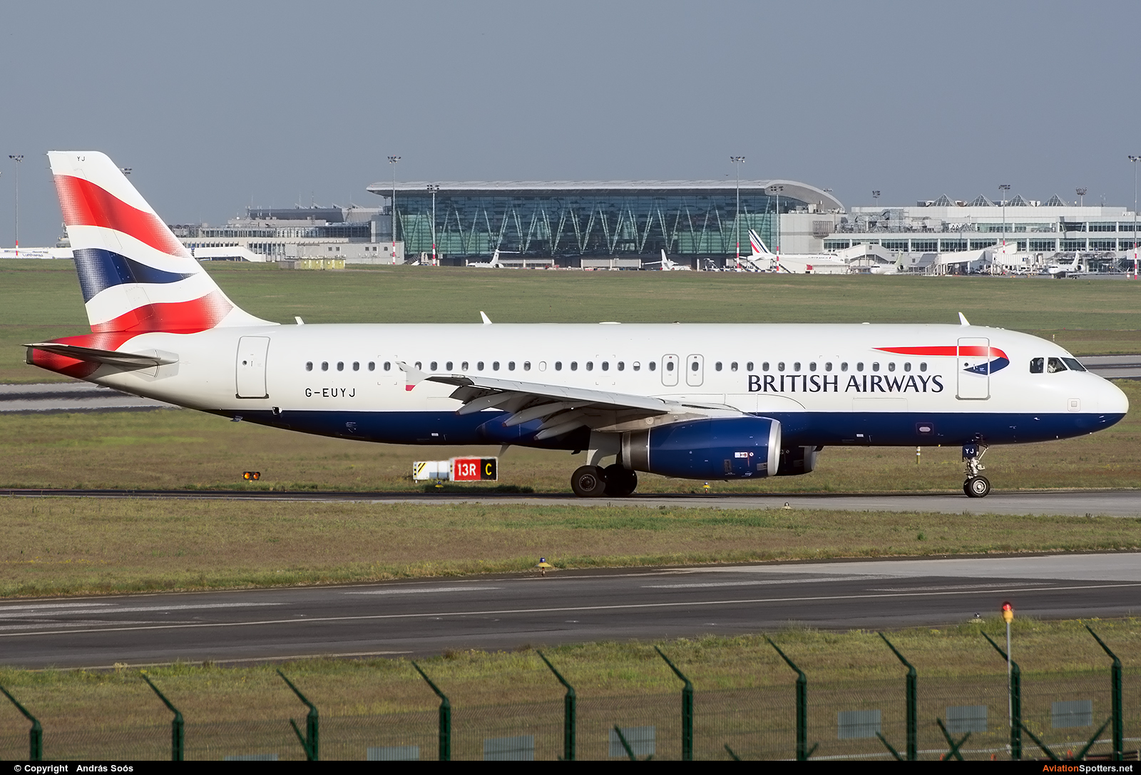 British Airways  -  A320-232  (G-EUYJ) By András Soós (sas1965)