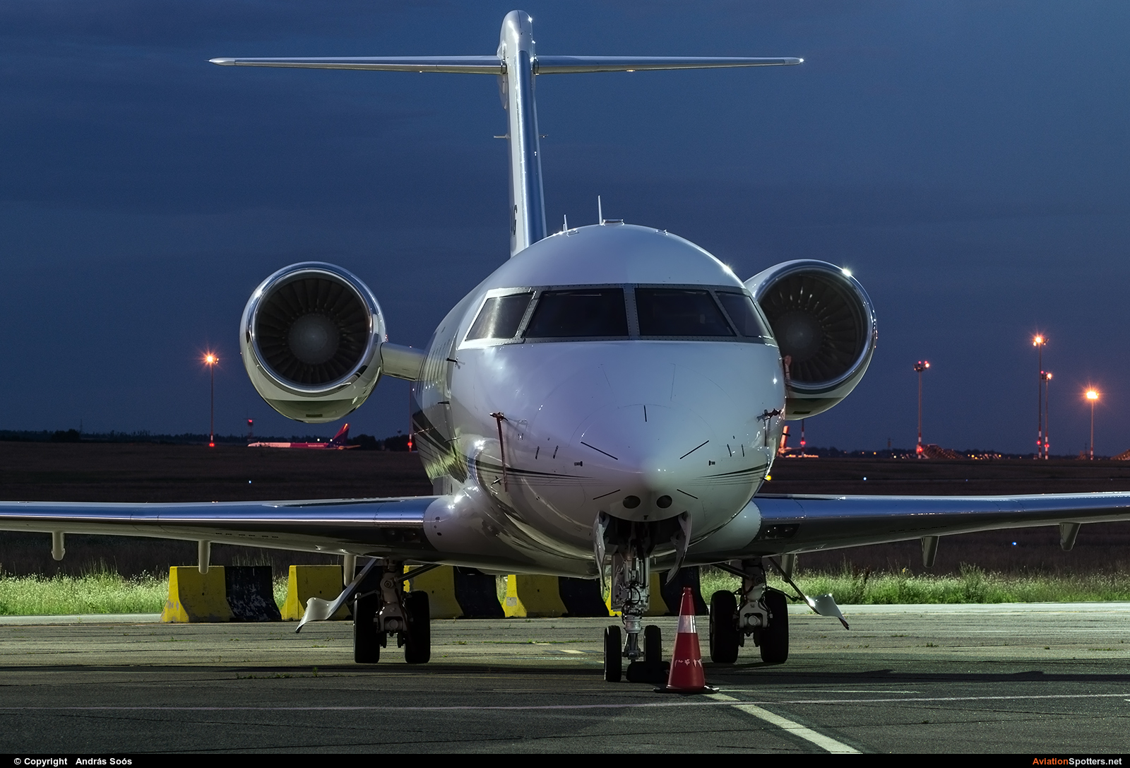 Private  -  CL-600 Challenger 604  (N902AG) By András Soós (sas1965)