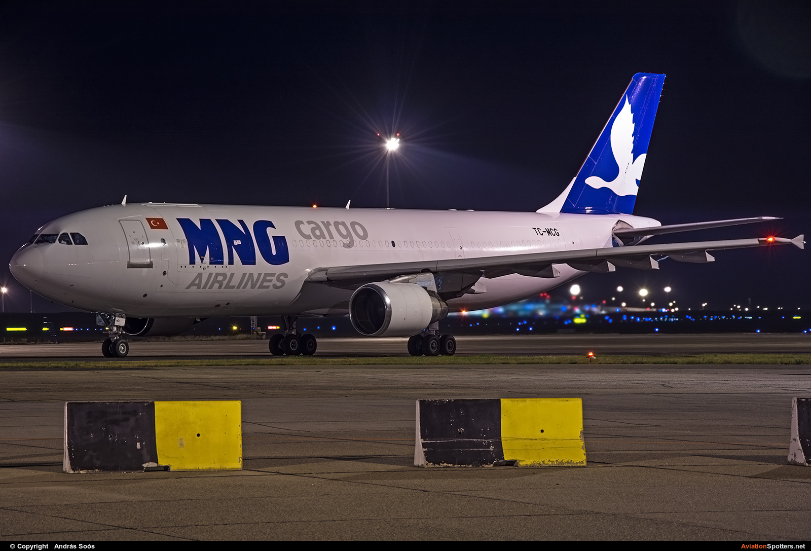 MNG Cargo  -  A300F  (TC-MCG) By András Soós (sas1965)