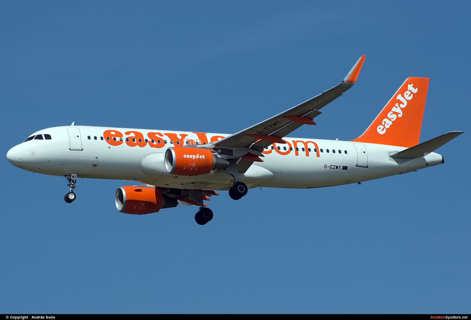 easyJet  -  A320-214  (G-EZWY) By András Soós (sas1965)